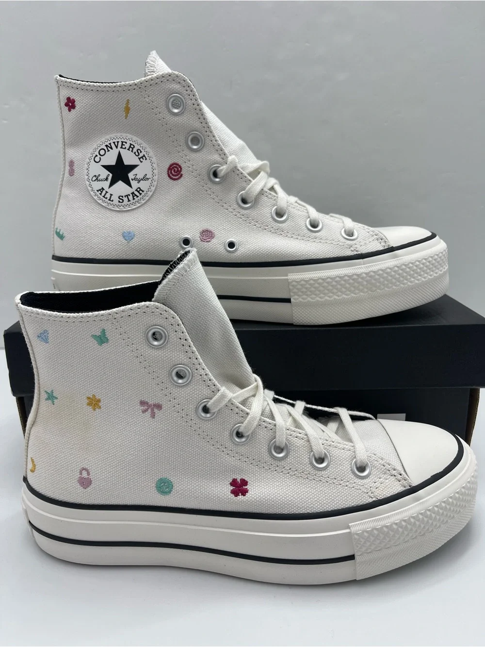 Converse CTAS LIFT HI VINTAGE WHITE/VINTAGE WHITE Platform High Top Embroidery